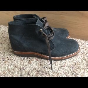 Chippewa Men’s Milford Chukka Suede boots